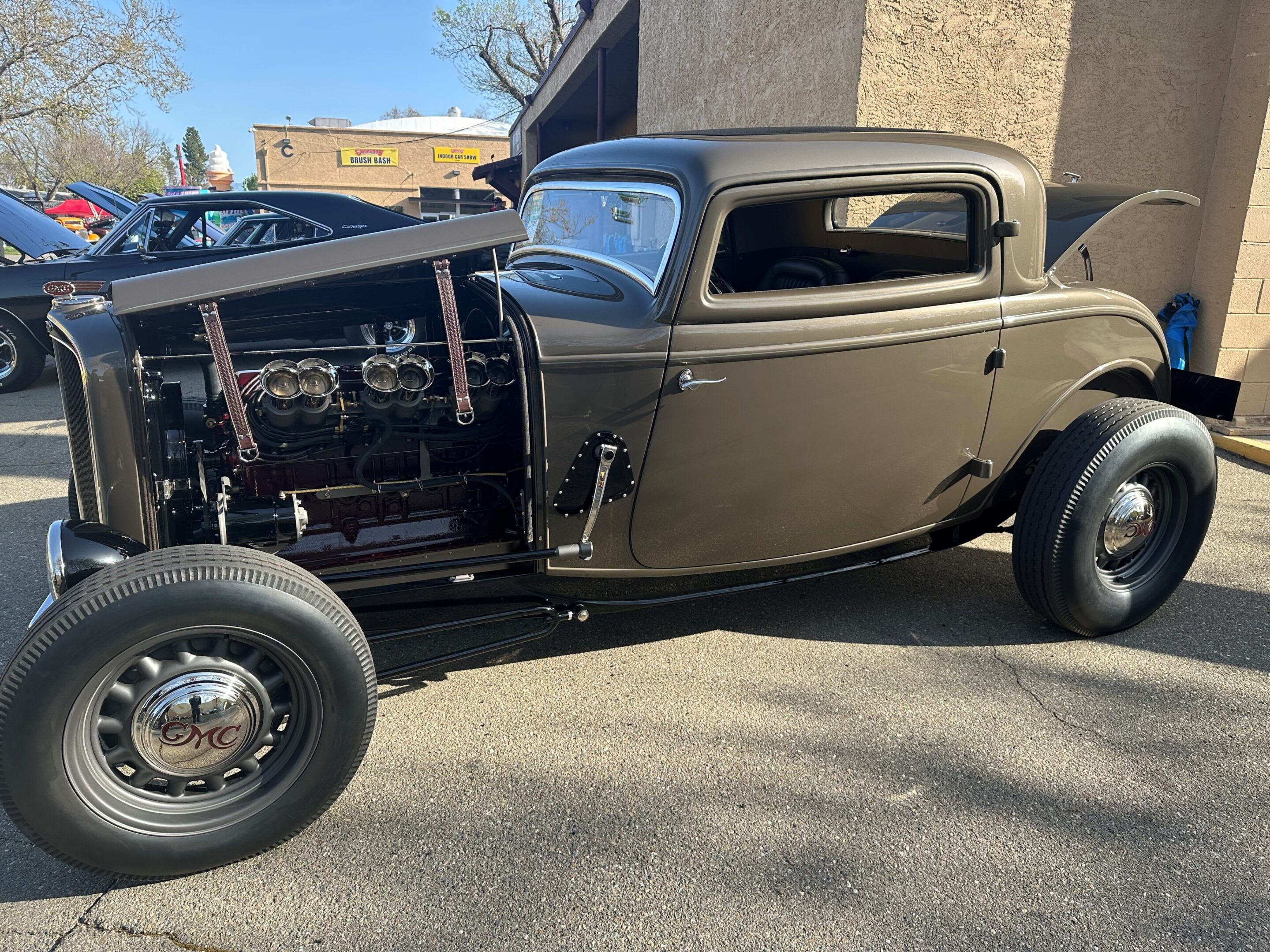 Roseville Rod and Custom